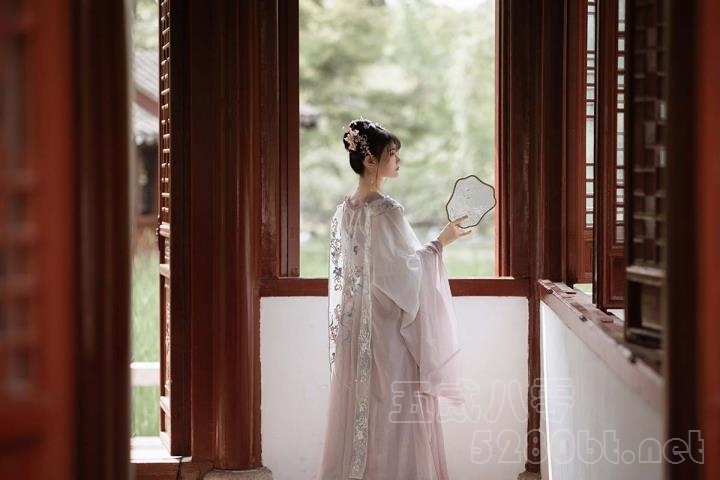 [YITUYU艺图语]2023.11.15 故园饮酒 生生煎包[27+1P／230MB]推荐预览图