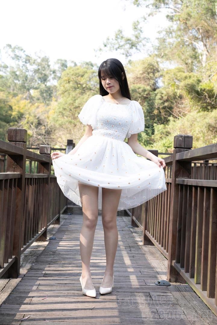 [尤蜜丝]穿搭写真 NO.046[60P／392MB]预览图