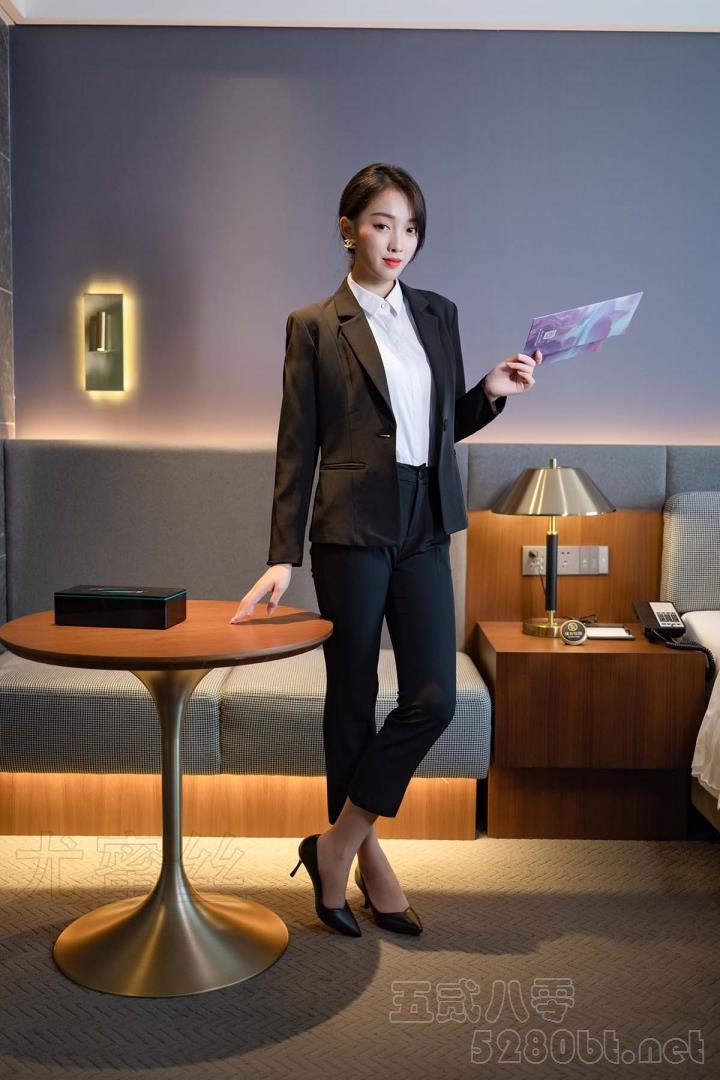 [尤蜜丝]穿搭写真 NO.067[73P／814MB]预览图